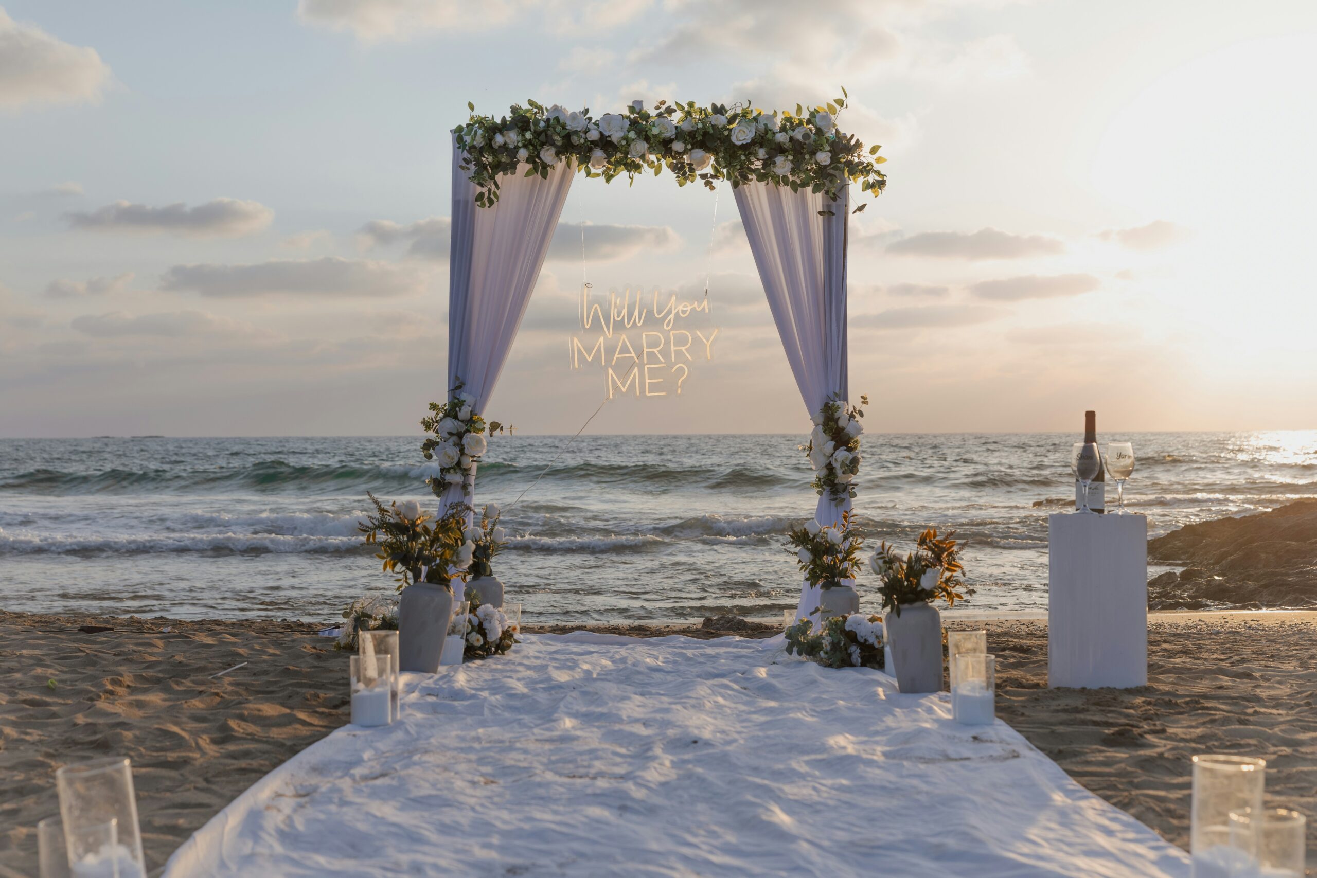 BEACH WEDDIND